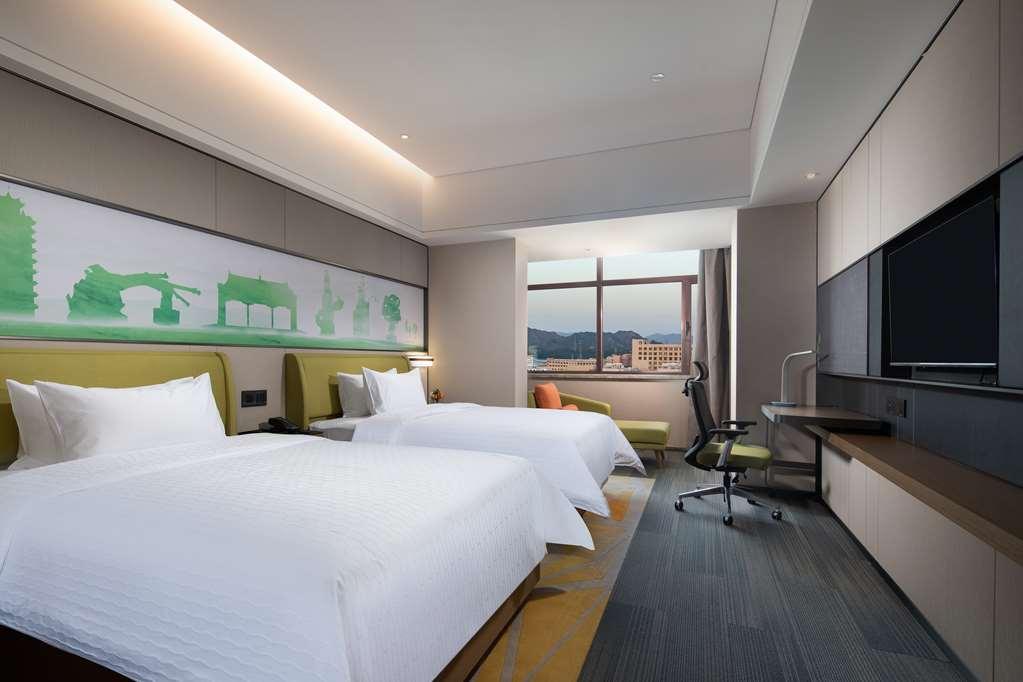 Hampton By Hilton Baiyin Hotel Room photo